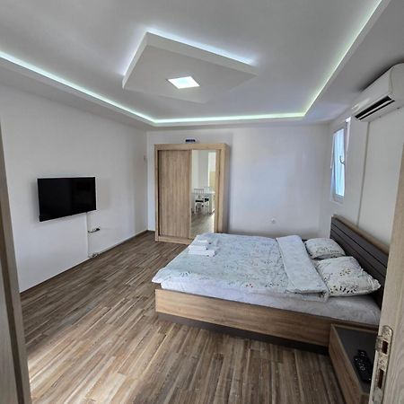 Apartman Tolosi Podgorica Esterno foto