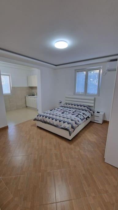 Apartman Tolosi Podgorica Esterno foto