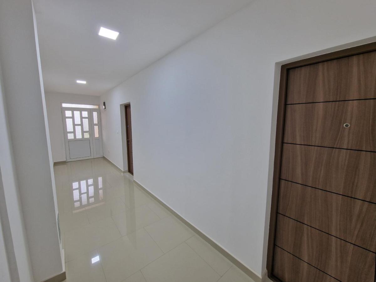 Apartman Tolosi Podgorica Esterno foto
