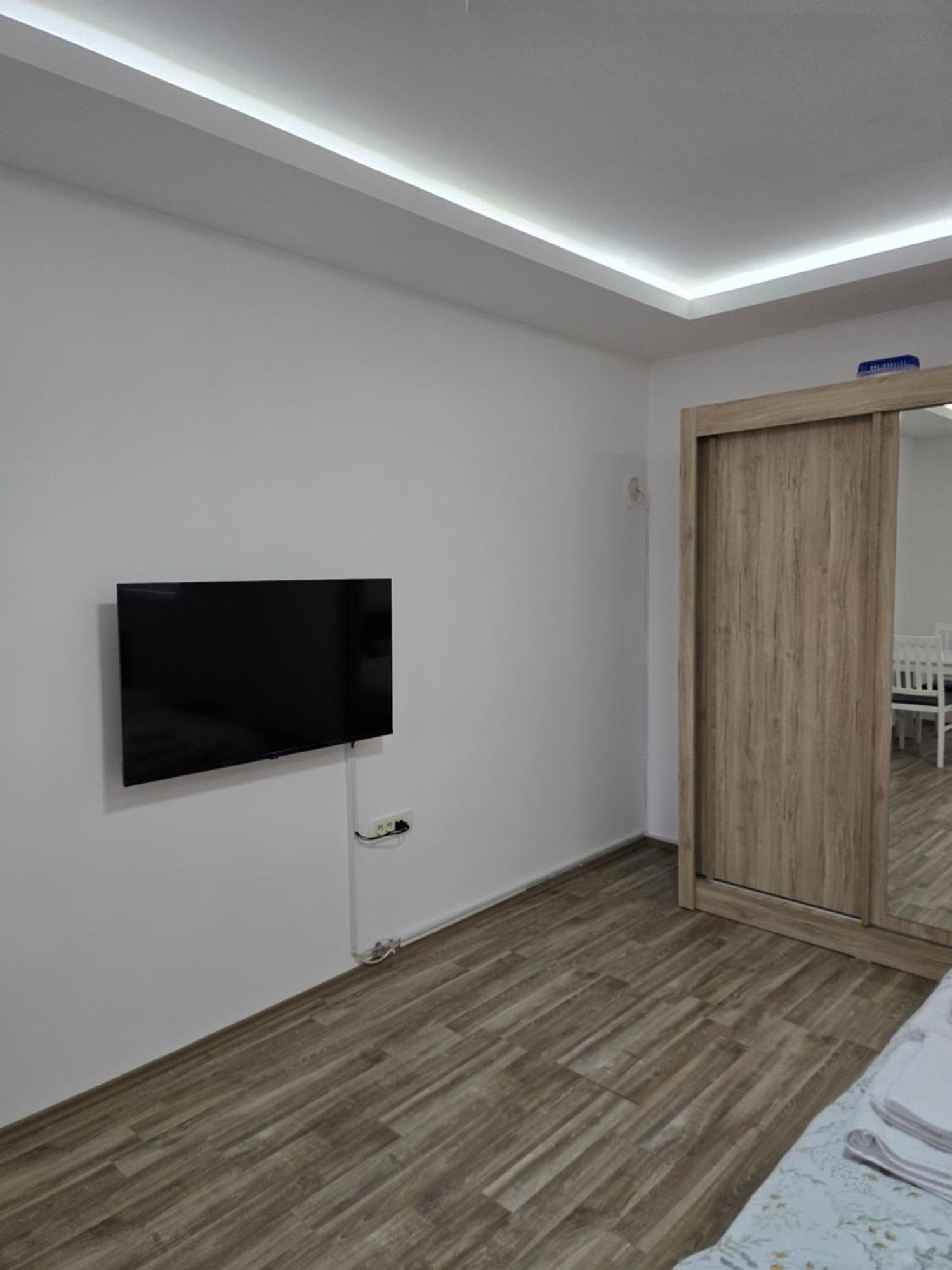 Apartman Tolosi Podgorica Esterno foto